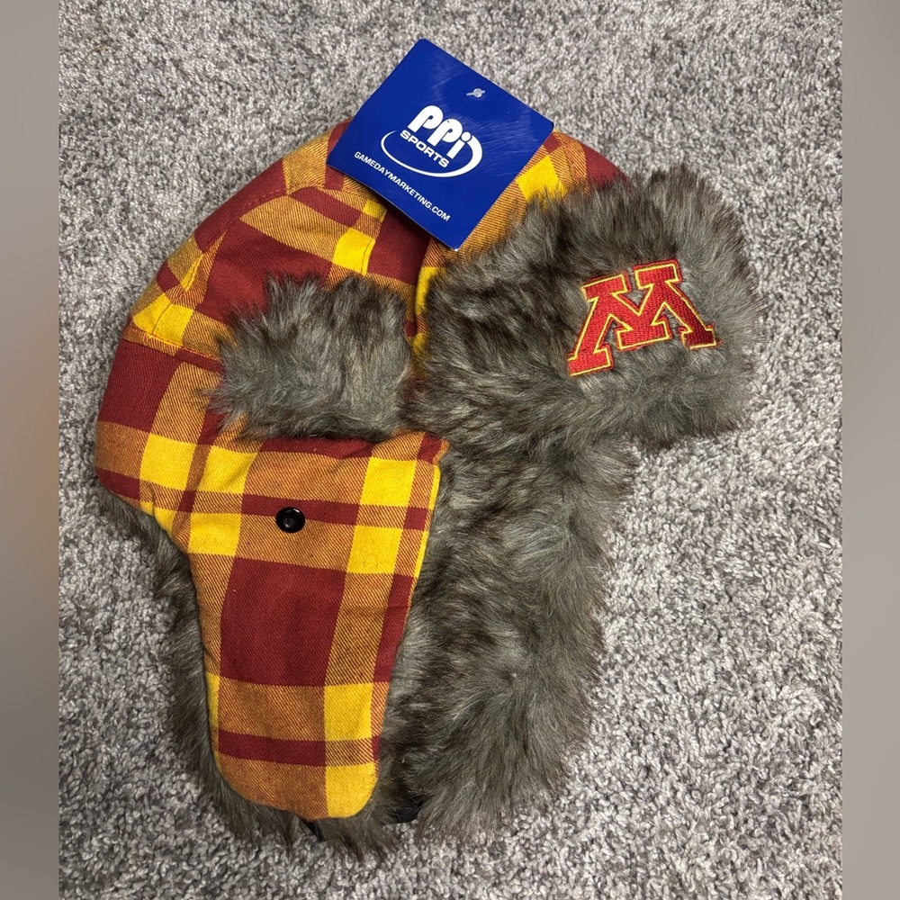 Sportsman’s Guide University of Minnesota winter hat